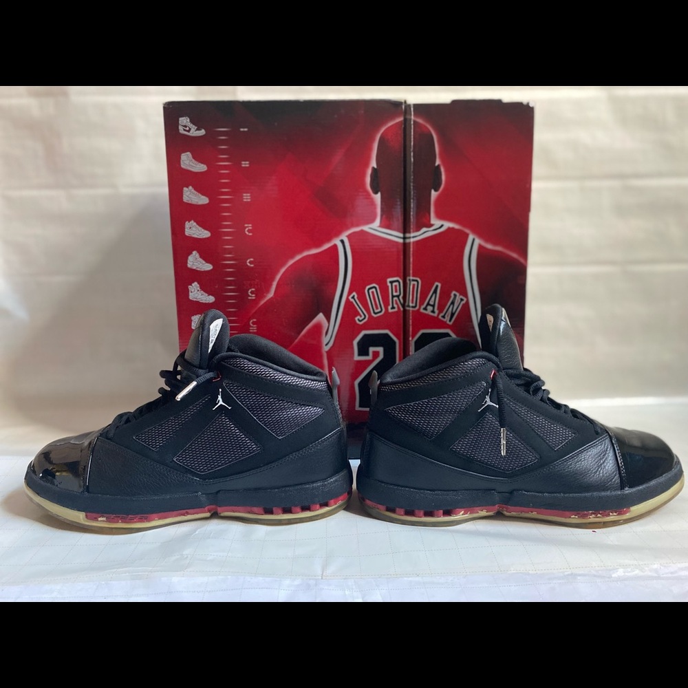 Jordan 16 Retro Bred (2008)